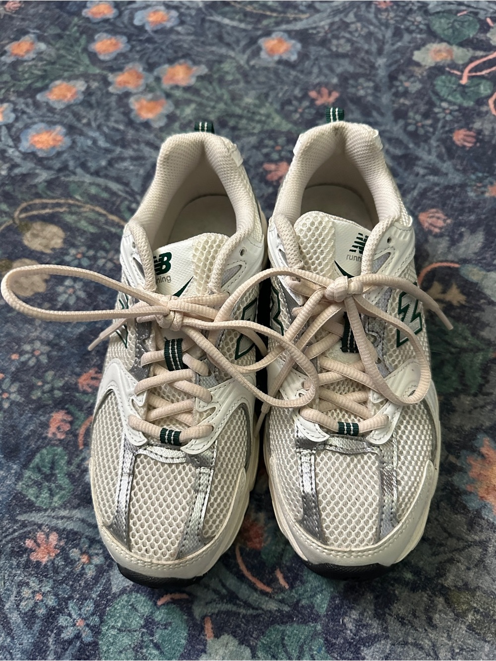 New Balance 530 White and Green Sneakers
